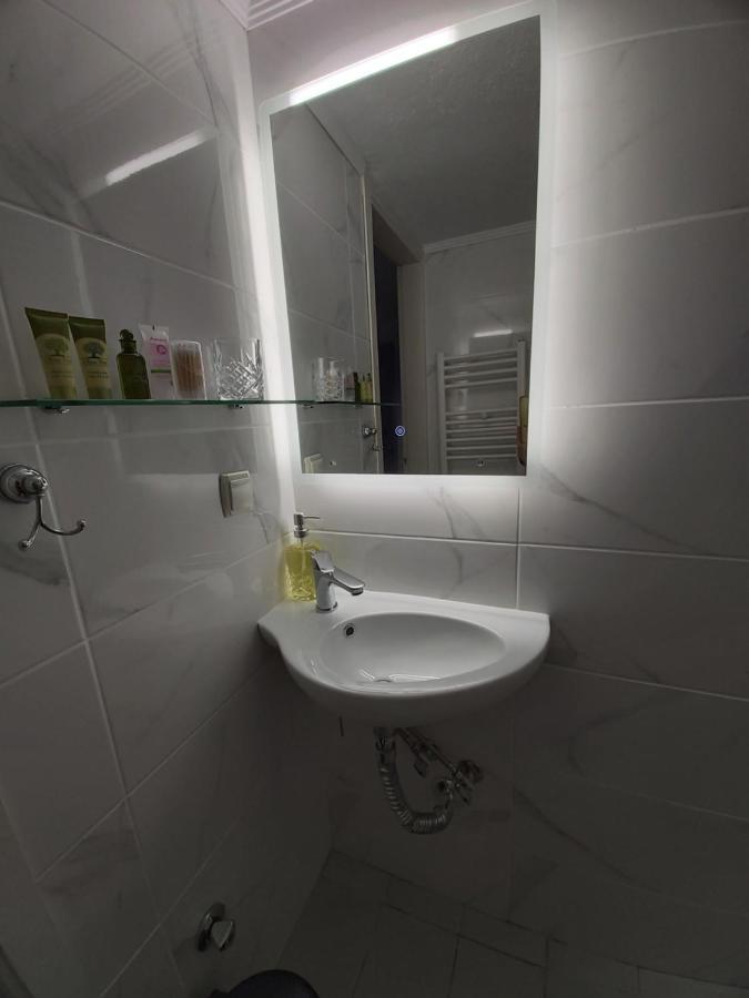 Lux Apartment Downtown Serres Esterno foto