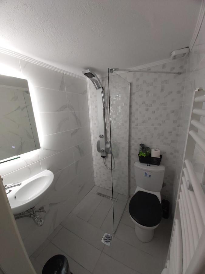Lux Apartment Downtown Serres Esterno foto
