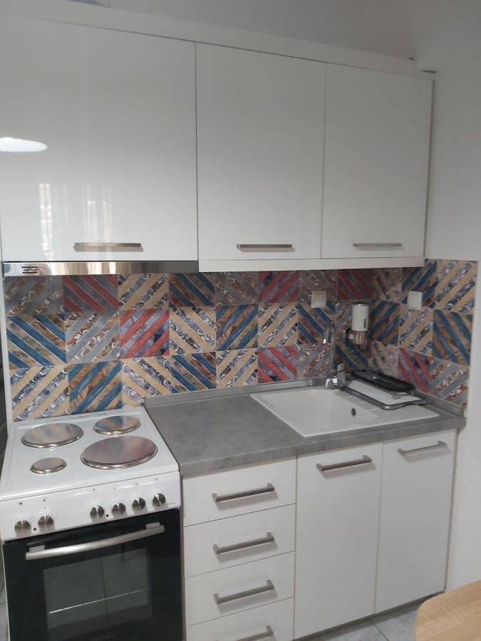 Lux Apartment Downtown Serres Esterno foto